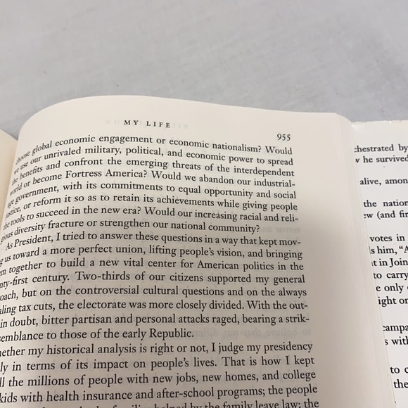 Bill Clinton “My Life” 955 Page Autobiography - Picture 7 of 9